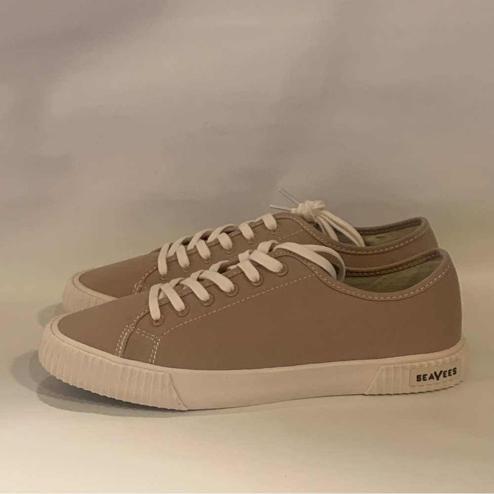 New SEAVEES  Women’s  Darby Sneaker  Sahara Heavy Twill  Size 11